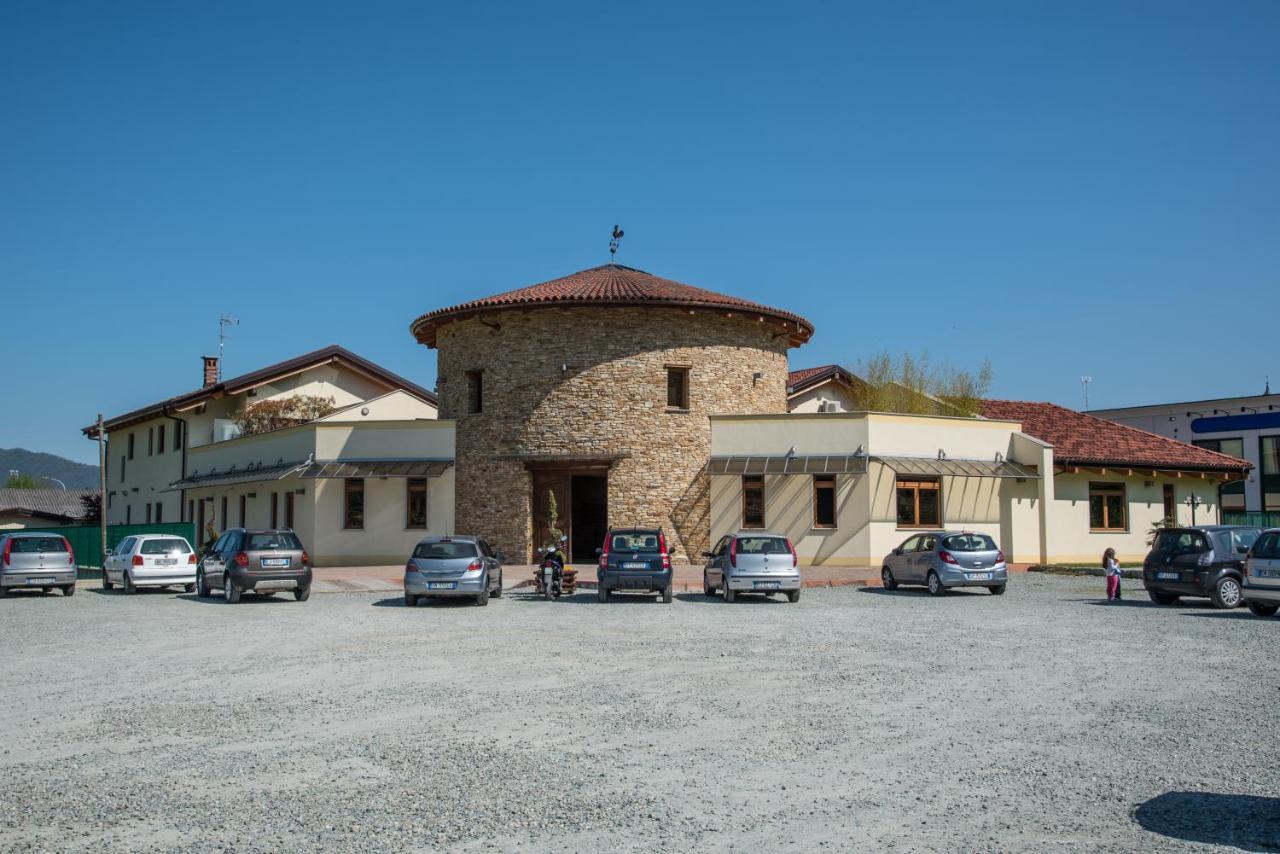 Resort Monviso Sanfront Екстериор снимка