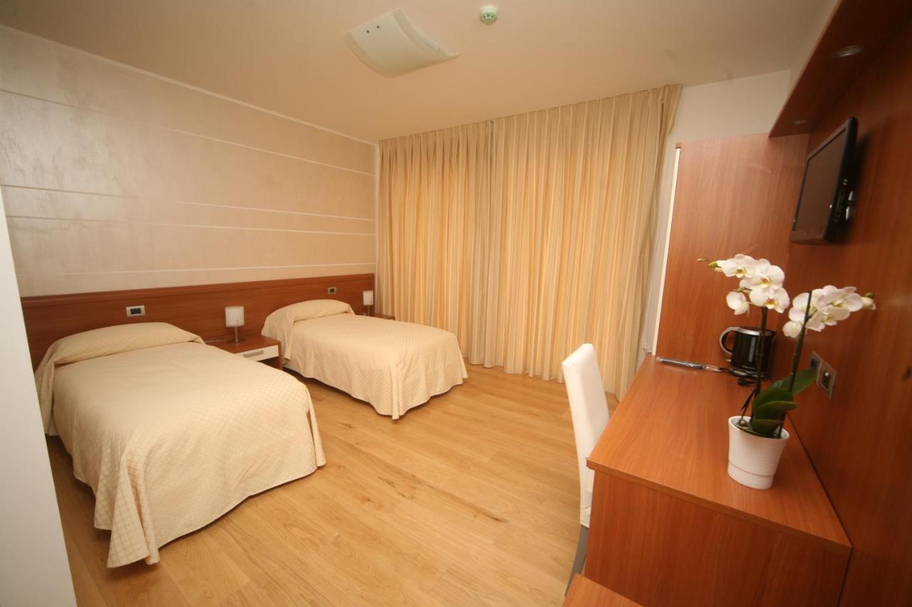 Resort Monviso Sanfront Екстериор снимка